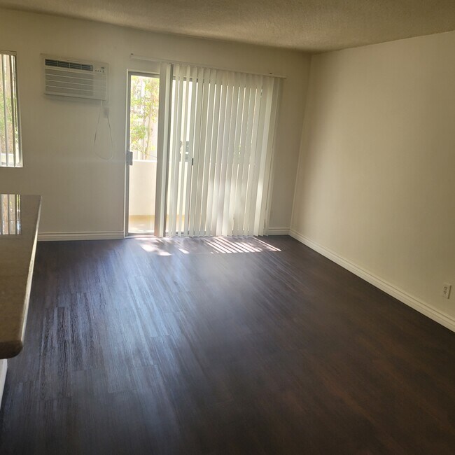 519 Glenrock Ave Unit 303