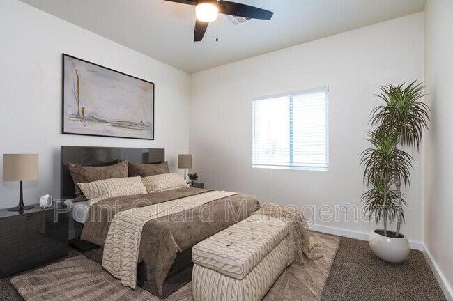 Photo - 2881 Oliver Dr