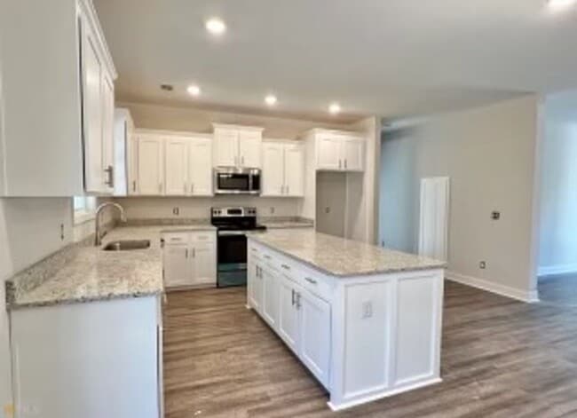 Photo - 311 Brighton Wy