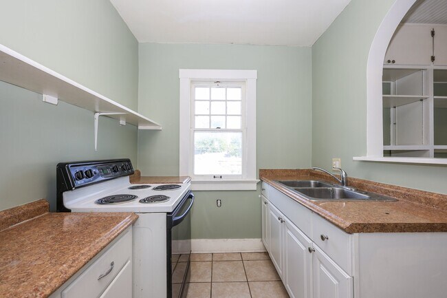 514 Greenlawn Ave Unit 514 Upper Unit
