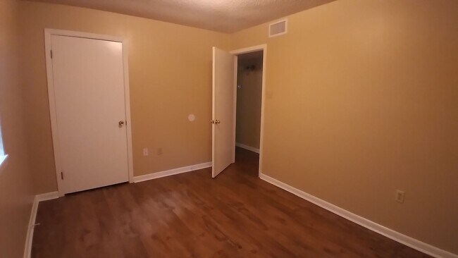 Photo - 19 Hartwell Pl