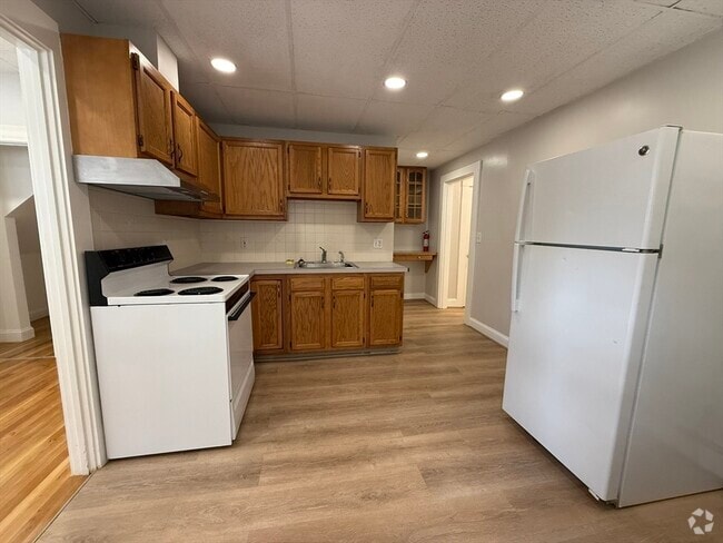 Building Photo - 63 Holten St Unit 2 Rental