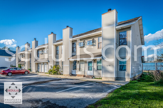 Photo - 190 Pine Shadow Dr Townhome