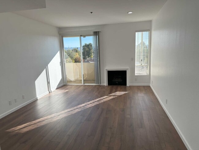 Building Photo - 19350 Sherman Way Unit 208