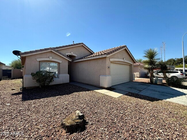 Photo - 10527 W Windsor Blvd