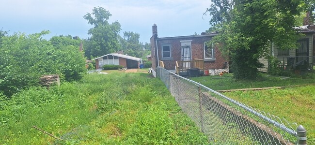 Photo - 4718 Lexington Ave