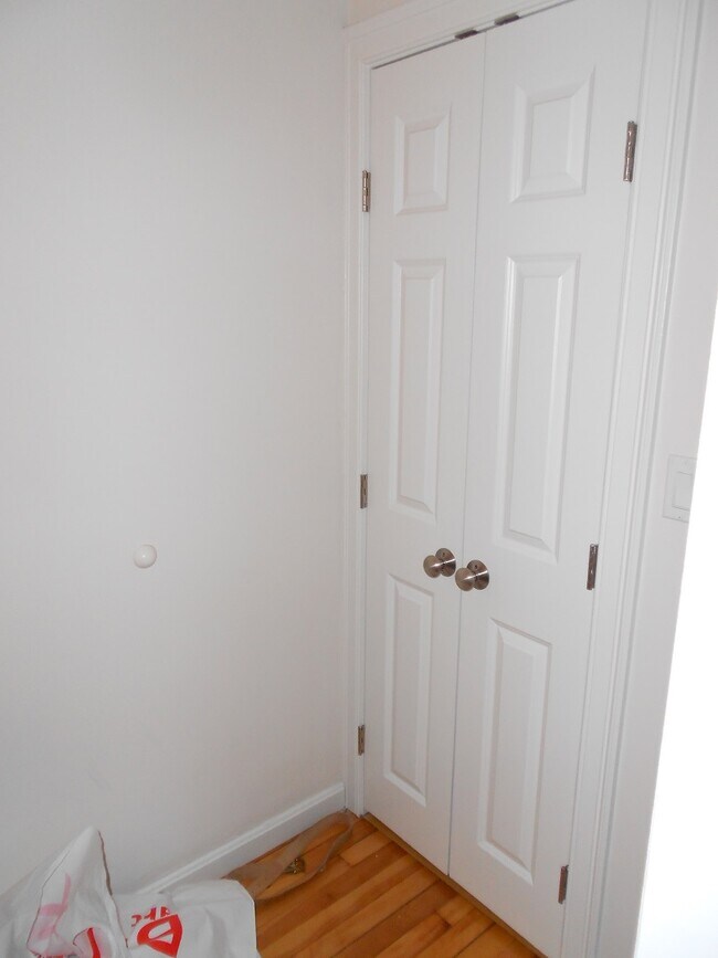 Photo - 49 Burbank St Unidad 7