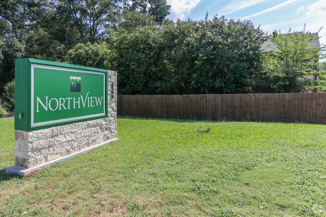 Signo de monumento - Northview Condominiums
