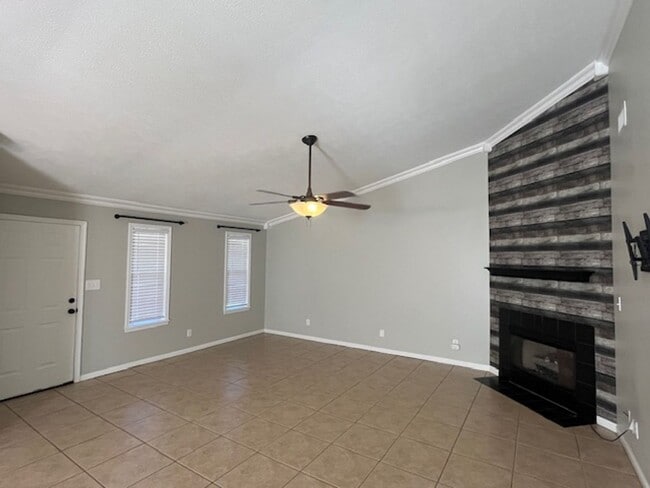 Photo - Renovated 3 Bedroom 2 Bath Home for Rent!