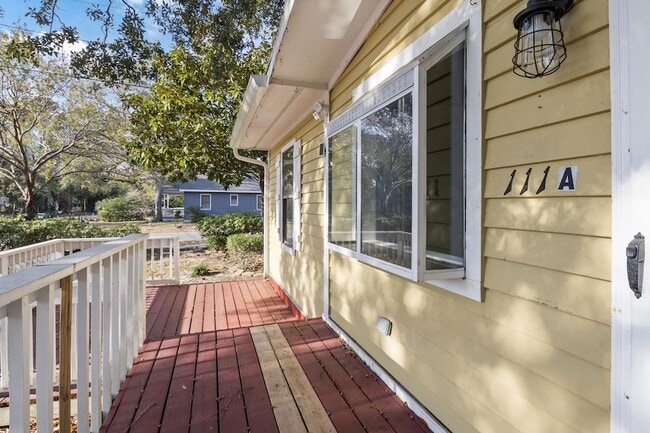 Photo - 111 N Hollywood Dr