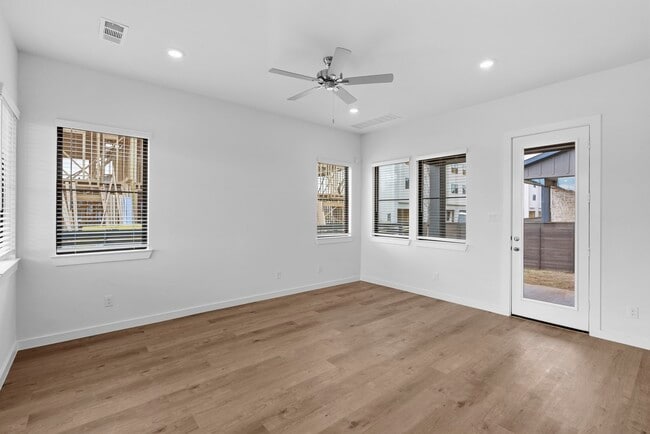 Photo - 3311 Loam Ln