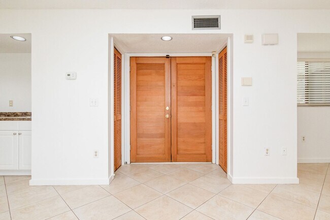 Photo - RENT BY JANUARY 1ST AND RECEIVE HALF OFF Y...