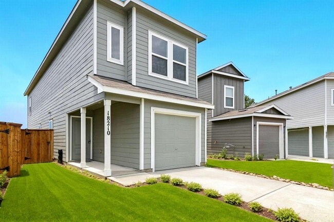 Photo - 18210 Via Aurelia Dr House