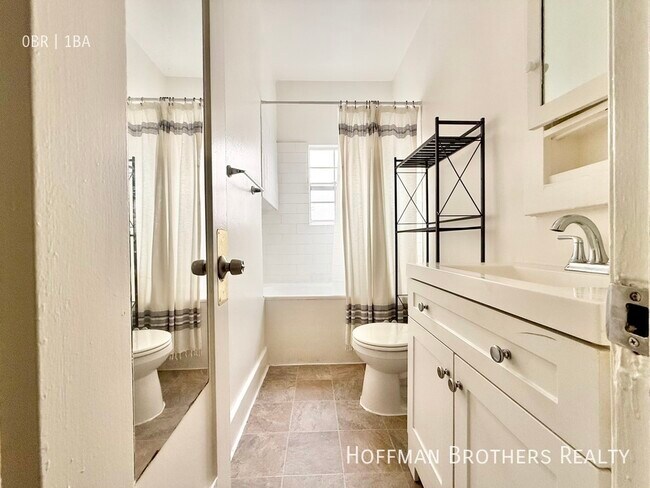 Photo - 1817 Ivar Ave Unidad 106