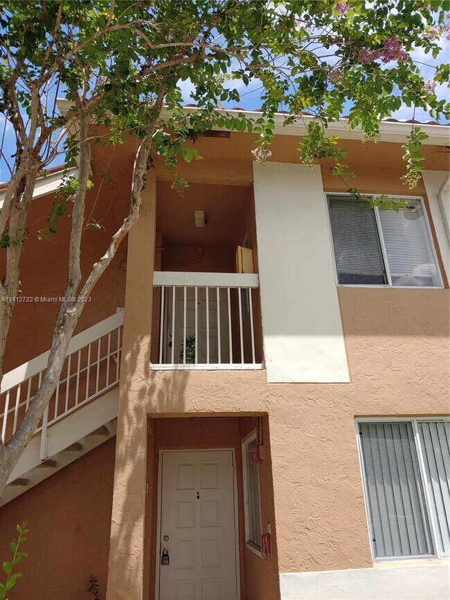 Photo - 704 NW 92nd Ave Unit 704