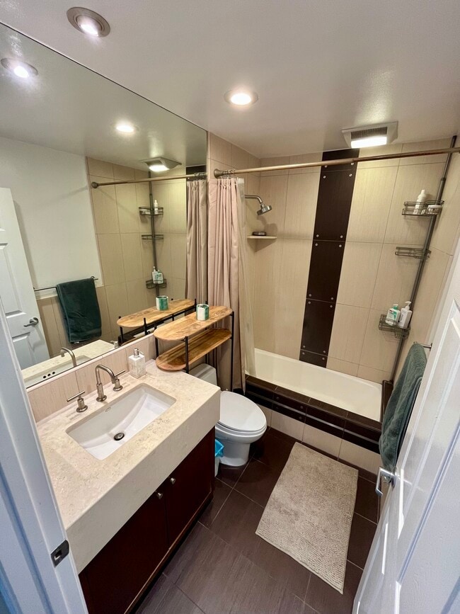 Master bathroom - 1240 25th St Unit 1240 25th 4