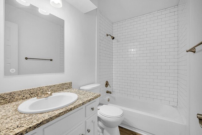 Photo - Redmont Square