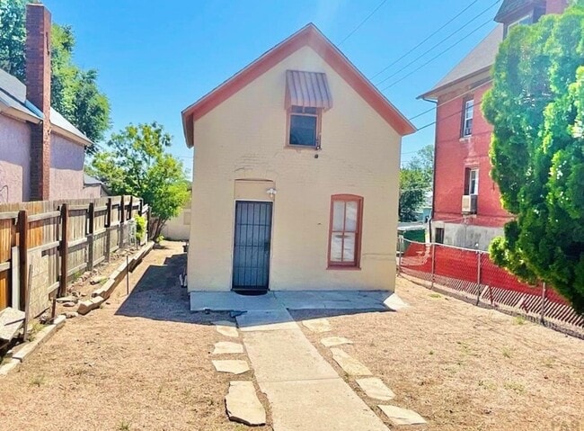 Charming 3 bed 1 bath 2 garage house in Pu... - Charming 3 bed 1 bath 2 garage house in Pu...