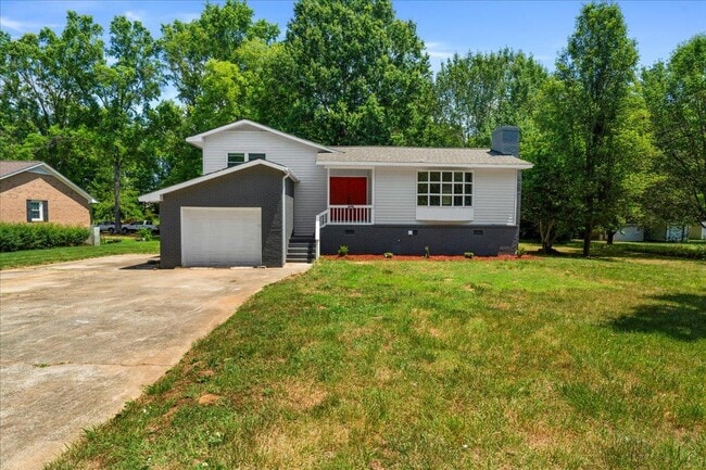 Building Photo - 1844 Brier Ln Rental