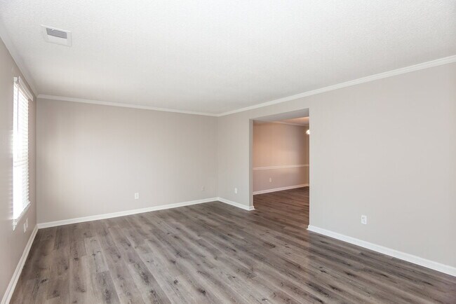 Photo - 10800 Dungarvon Ct