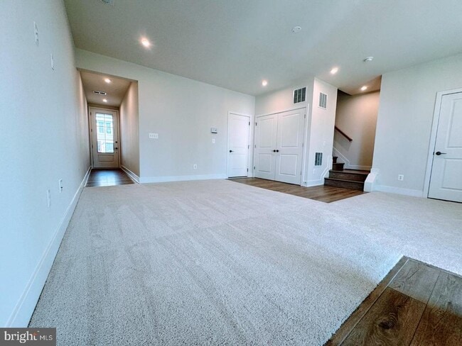 Photo - 122 Galaxy Pl