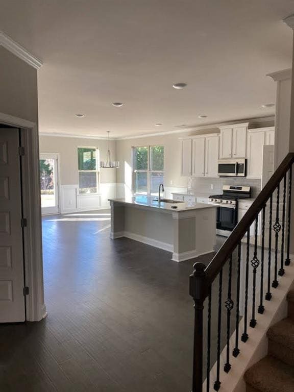 Photo - 200 Broadleaf Way