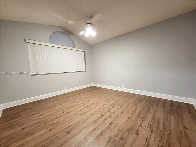 Photo - 13907 SW 93rd Ln Unit 13907