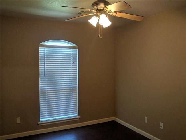 Photo - 416 Cherokee Gate Dr