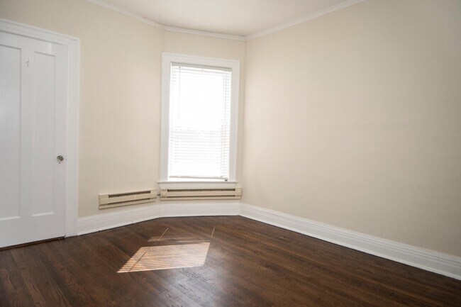 Photo - 945 Judson Ave Unidad 2