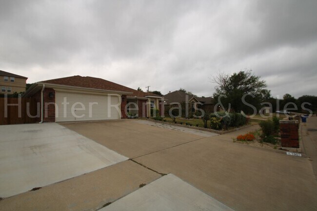Photo - Walker Place Beauty