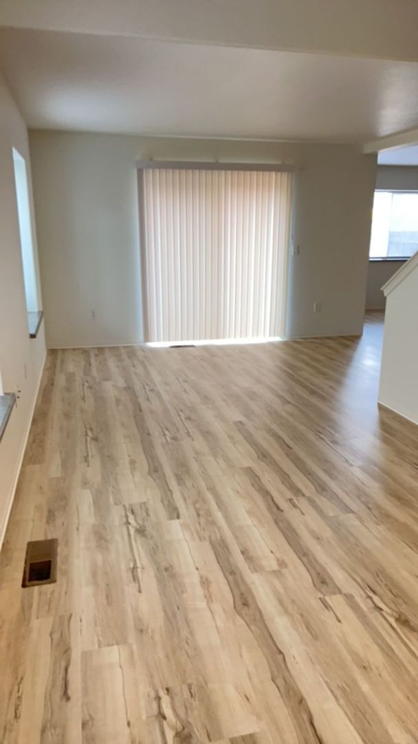 Photo - 1551-1551 Hartell St Unidad 1549