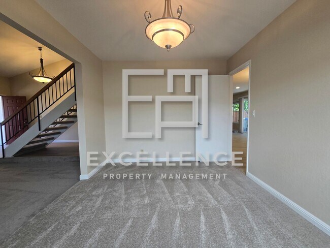 1809 Mccluhan Way