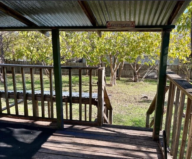 Photo - 1103 Lipan Trail