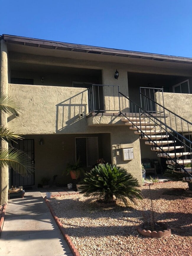 1773 E Harmon Ave Unit 3