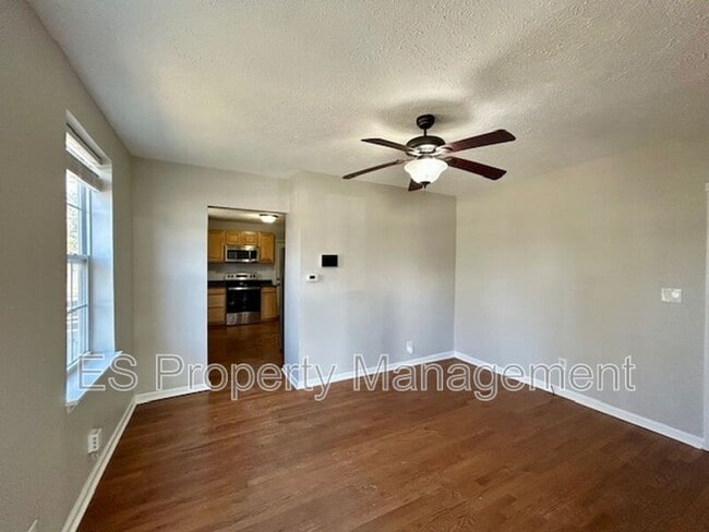 Photo - 1502 Lexington Ave