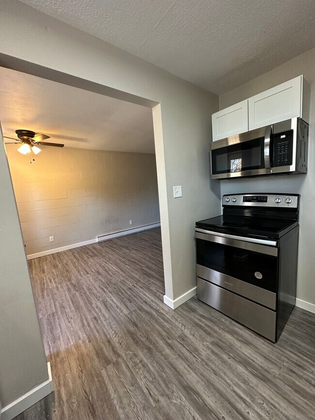 Photo - 420 Tinkler/509 Perrin-SHILO Unit 509 Perrin #3