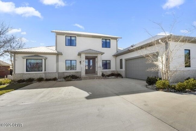 Building Photo - 2205 N Harbour Dr Rental