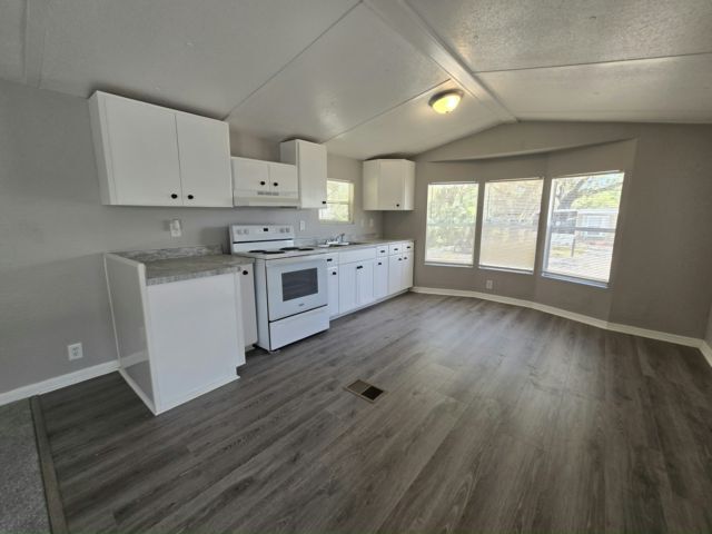 Photo - 11211 East Bay Rd