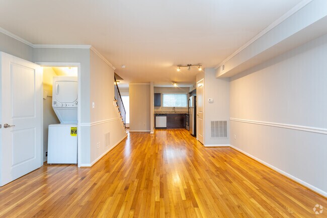 2BR, 2BA - Townhome - Living Area
