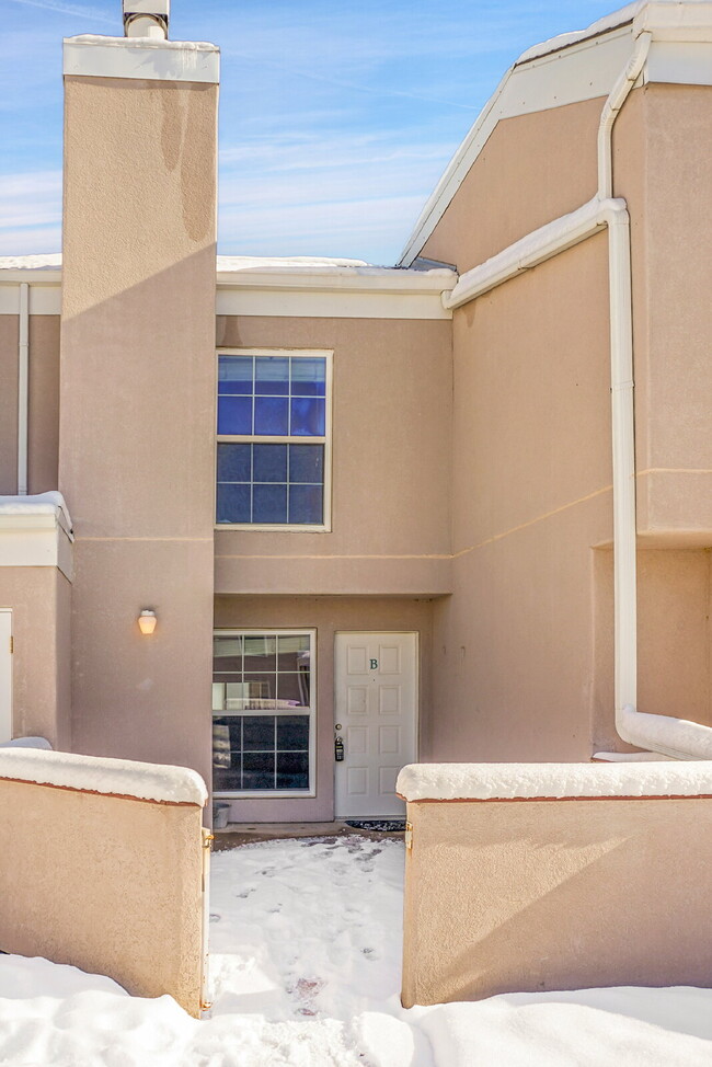 Photo - $1,495 - 2 Bed, 1.5 Bath Townhome in CO Springs with Central AC and All Utilities Included Unit Apt B