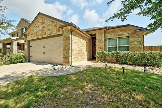 Building Photo - Charming 3/2 in Garlic Creek | Corner Lot | Move-In Ready
