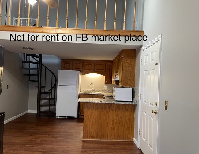 Photo - 170 Willow Creek Blvd