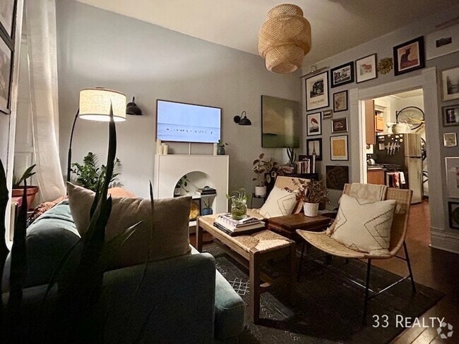 Building Photo - 1402 N Greenview Ave Unit 1F Rental