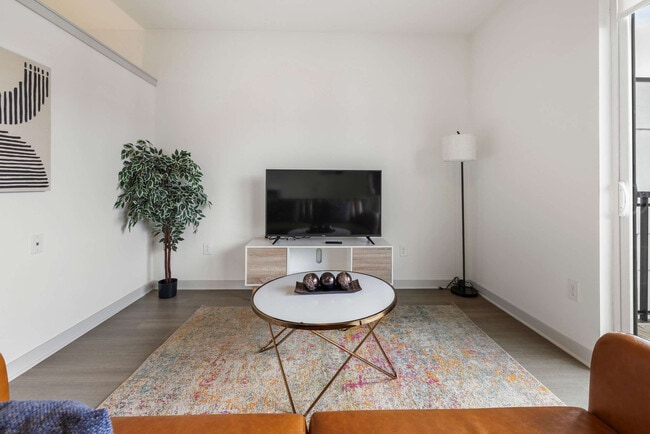 Photo - 633 E Main St Unidad ID1031629P