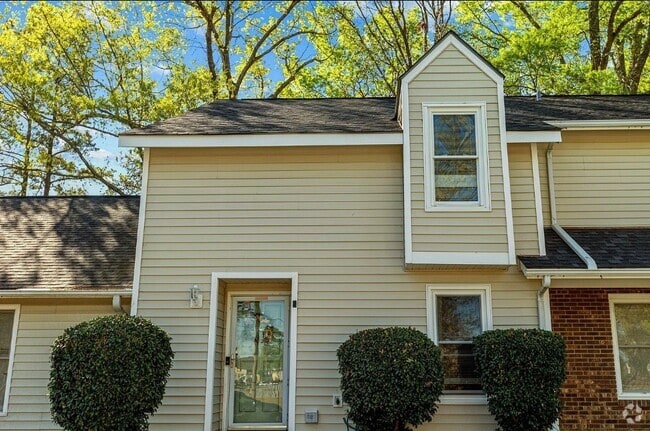 Building Photo - 2501 Saint Christopher Cir SW Rental