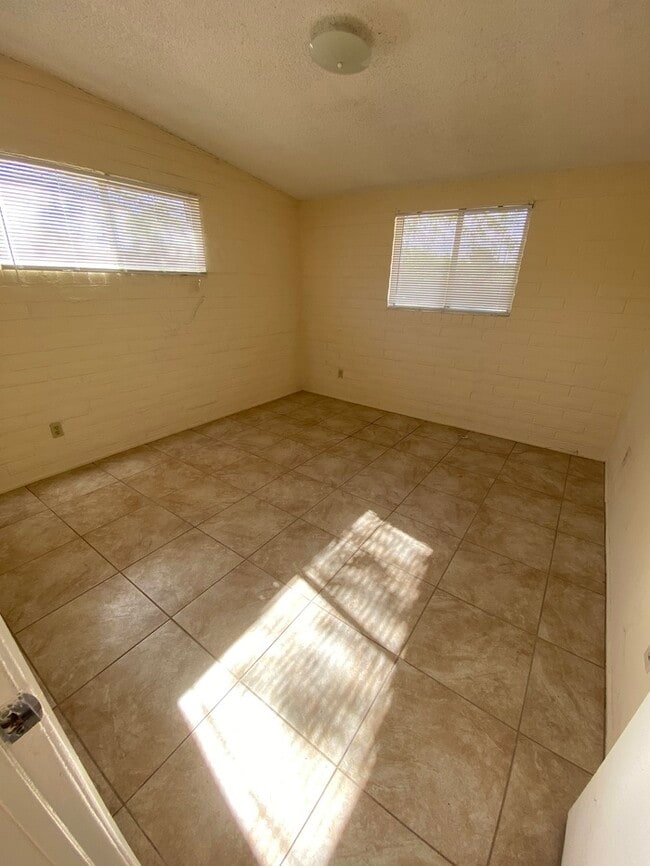 Photo - 3101 N Palo Verde Ave