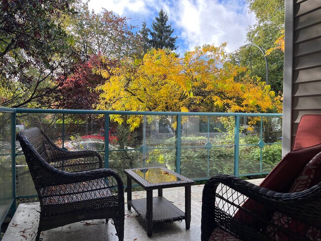 Photo - 735 W 15th Ave