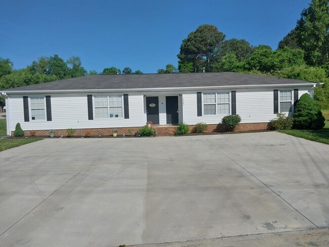 Photo - 9901 Hixson Pike Unit D
