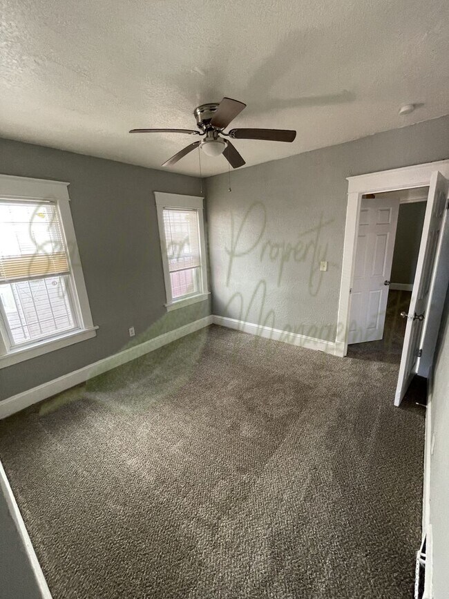 Photo - 3618 Roberts Street Unit A