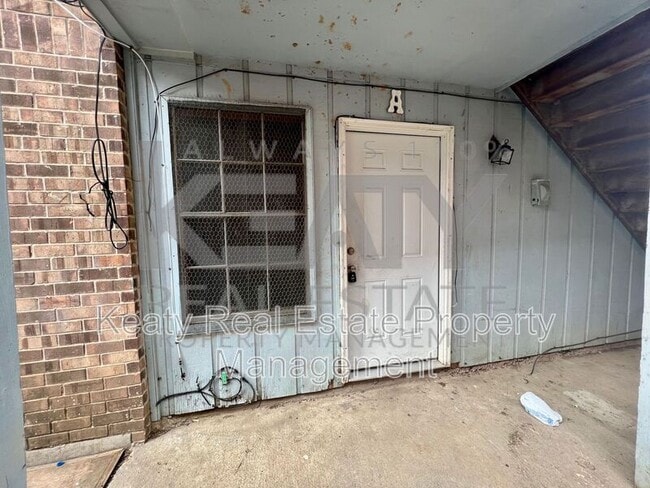 Building Photo - 108 Meudon St